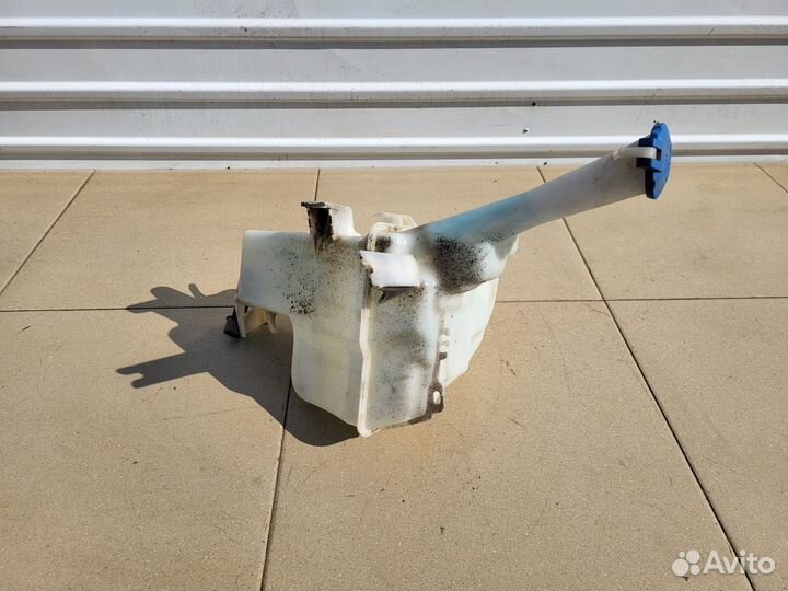 Бачок омывателя Hyundai Solaris