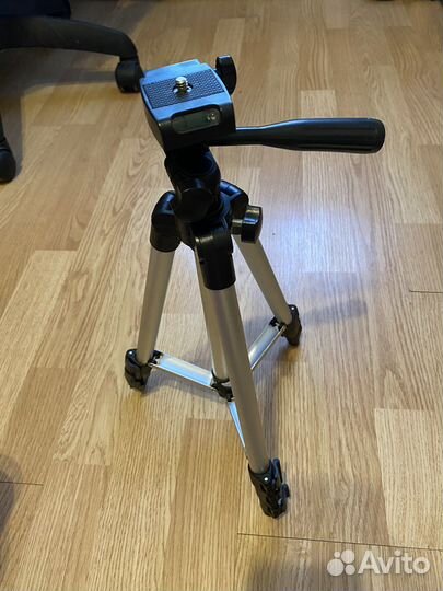 Штатив для фотоаппарата