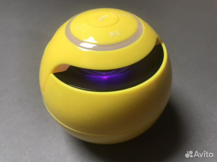 Беспроводная портативная колонка новая