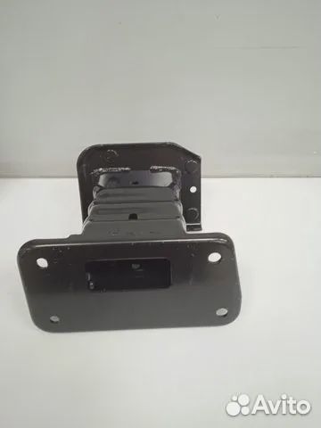 Кронштейн усилителя бампера переднего Nissan J11