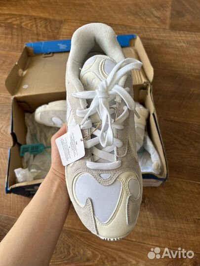 Кроссовки adidas yung 1