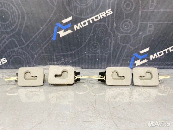 Крючок для шторки Audi A6 Allroad C6 AUK 2007