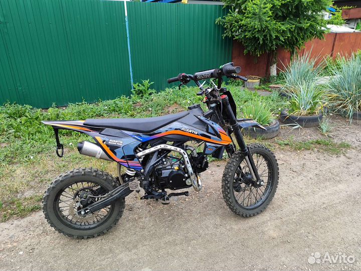 Питбайк Avantis classic kt125e
