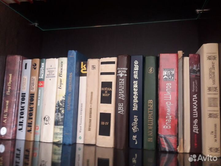 Книги различных жанров