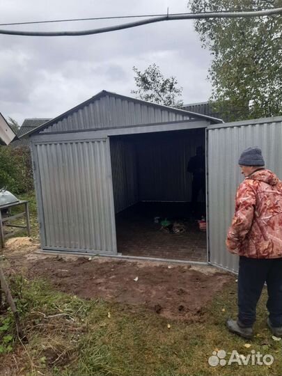 Гараж металлический двускатный