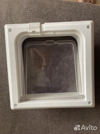 Дверь для кошки