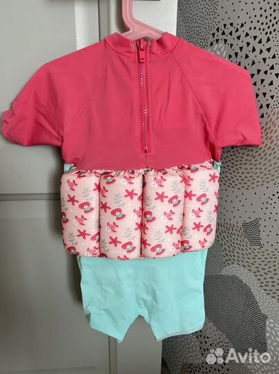 Плавательный костюм