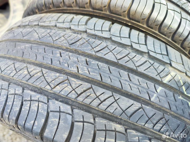 Michelin Latitude Tour HP 215/60 R16 95H