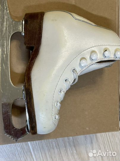 Фигурные коньки wifa 25 LL