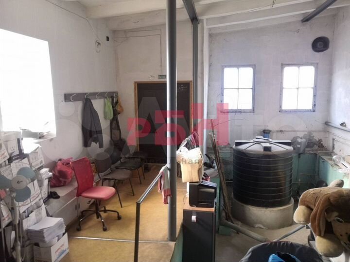 Производственная база с грузовым лифтом 1923 кв.м