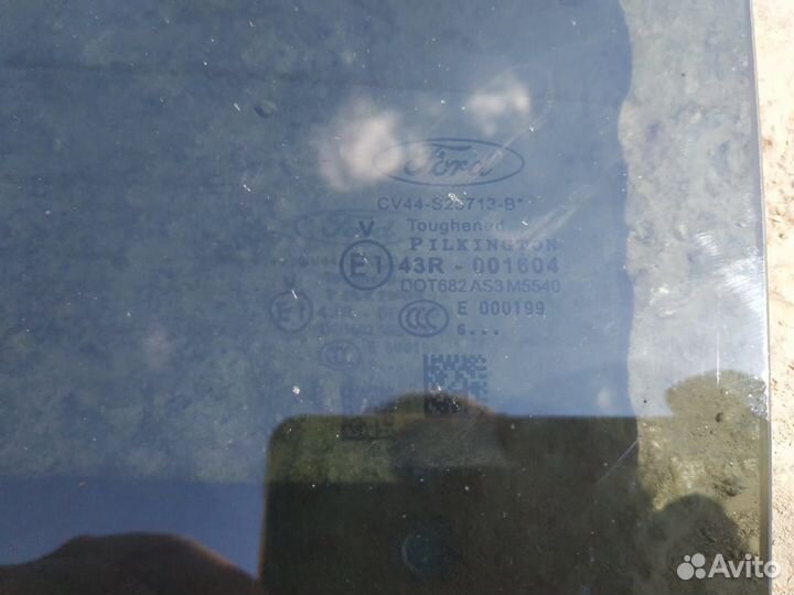 Стекло двери задней левой Ford Kuga (2012-2019)
