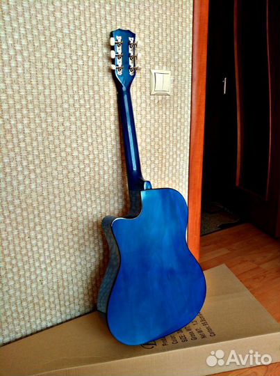 Гитара новая