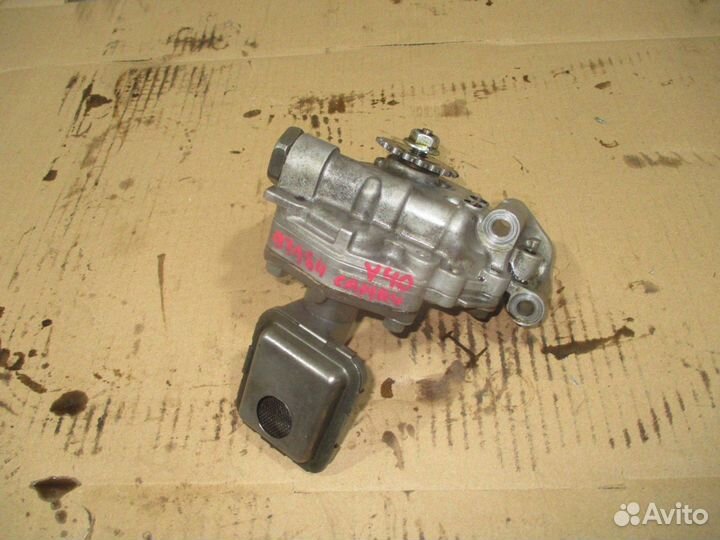 Насос масляный Toyota Camry 40