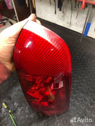 Фонарь задний верхний правый Hover H5