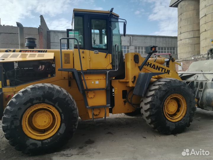 Фронтальный погрузчик Shantui SL50W, 2011
