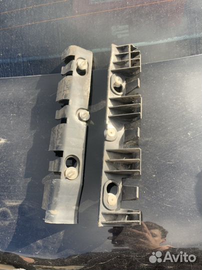 Крепление Бампера Renault Logan