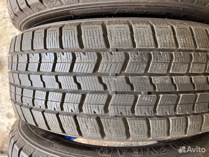 Goodyear Ice Navi 7 215/55 R17 94Q