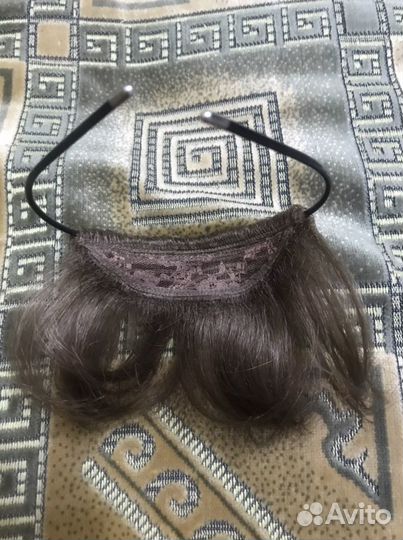 Челка на ободке