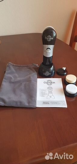 Аппарат для очищения кожи лица Almea Clariskin