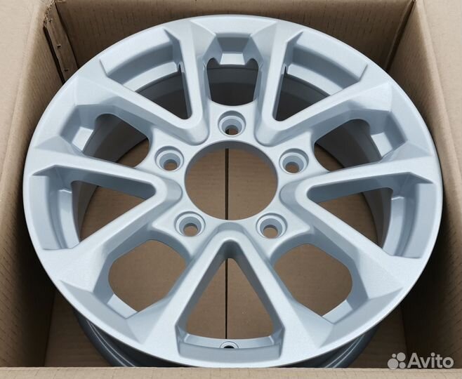 Нива, Шеви Нива R16 новые