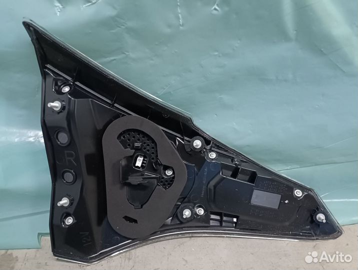 Фонарь правый Toyota RAV4 4 CA40