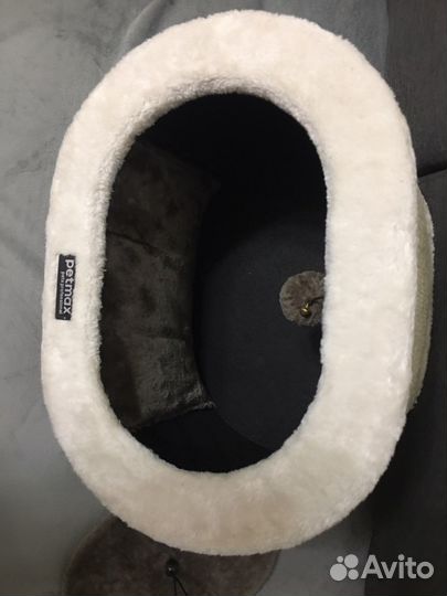 Домик с когтеточкой для кошек