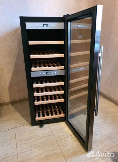 Винный шкаф Caso WineComfort 38