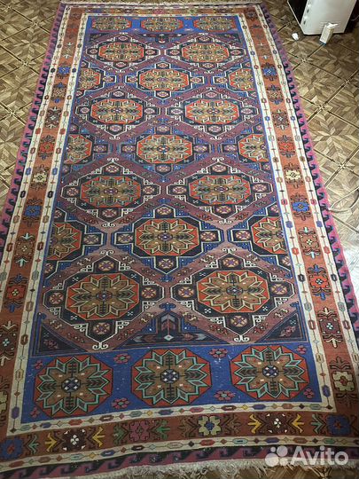 Ковер ручной работы