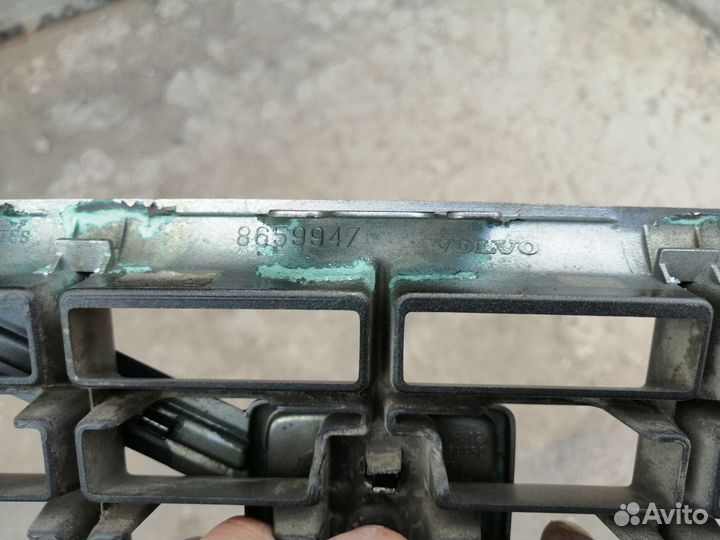 Решотка радиатора volvo s80