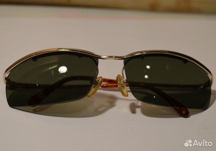 Солнцезащитные очки