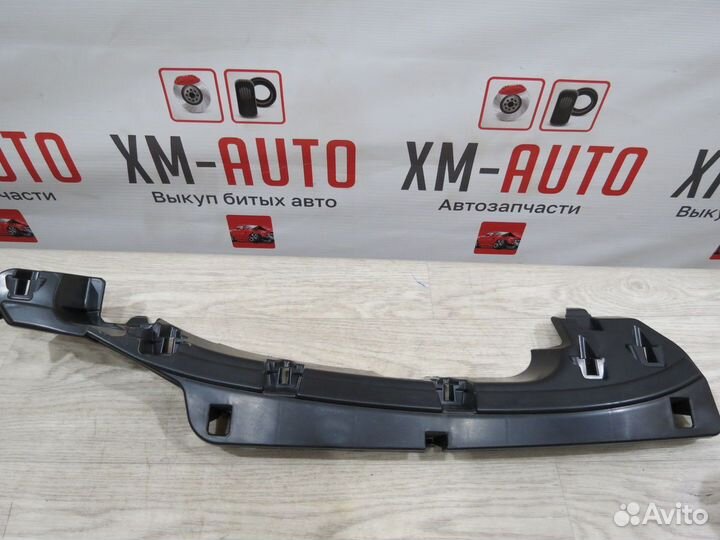 Кронштейн потолка правый Renault Kaptur