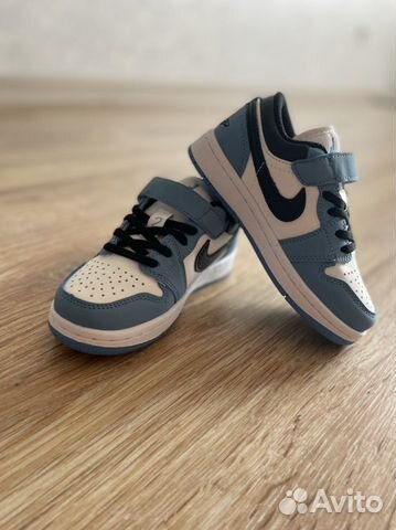 Nike air jordan 1 (Детская обувь) объявление продам