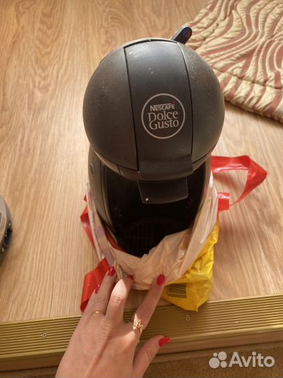 Кофемашина dolce gusto