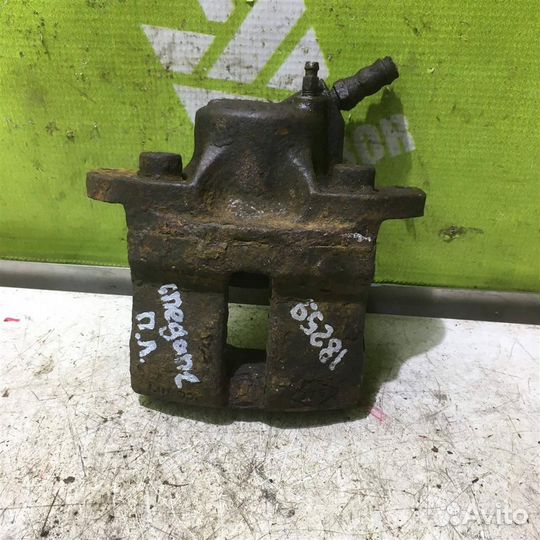 Суппорт передний левый Рено Меган