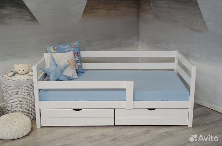 Кровать подростковая