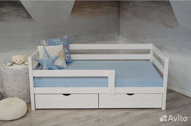 Кровать подростковая