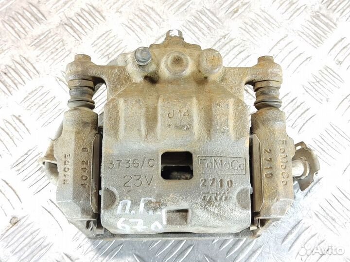 Суппорт передний правый Ford Fiesta 2008-2019