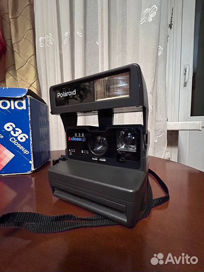 Плёночный фотоаппарат Polaroid 636 Closeup