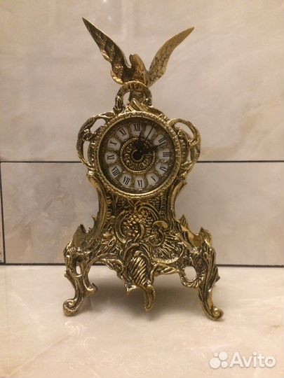 Часы бронза