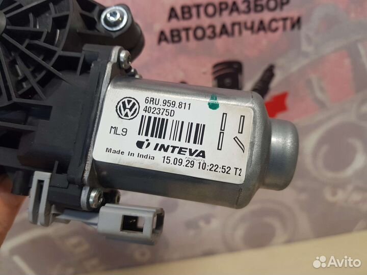 Стеклоподъемник задний правый Volkswagen Polo 5