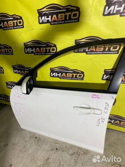 Передняя левая дверь Mazda 3 bk хэтчбек