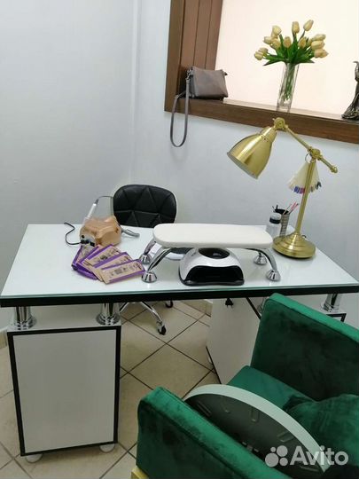 Маникюр-педикюр