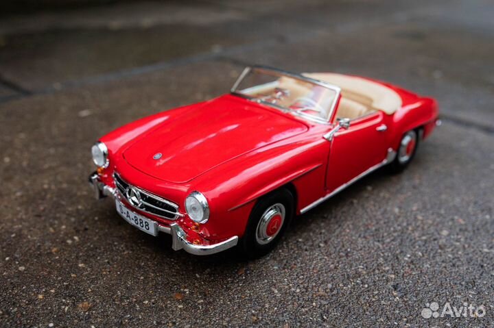 Mercedes-Benz 190SL 1:18 Maisto