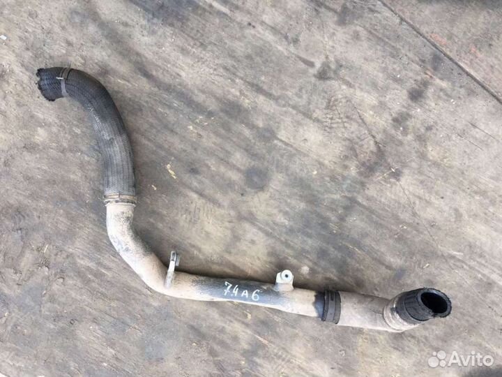 Патрубок (шланг) на Kia Carens III (Киа Каренс 3)