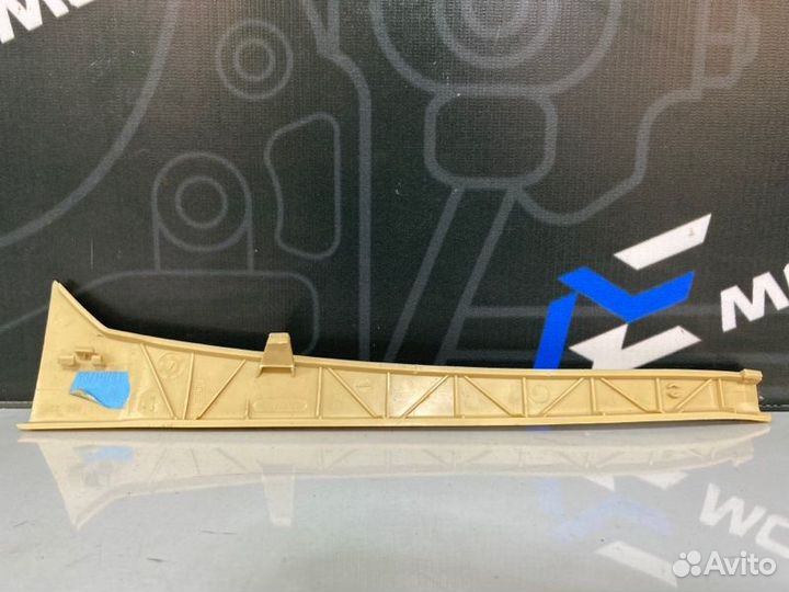 Обшивка салона передняя левая Volkswagen Touareg