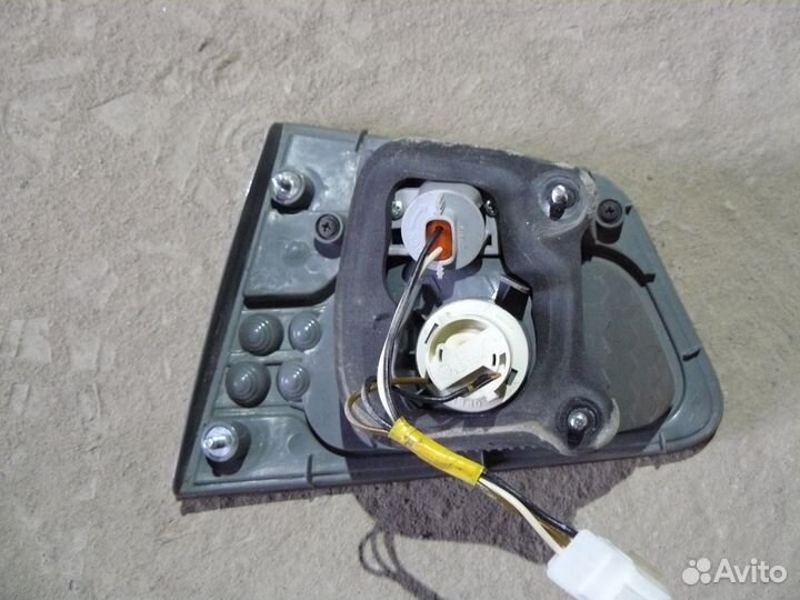 Фонарь задний внутренний левый Киа Церато 2011г