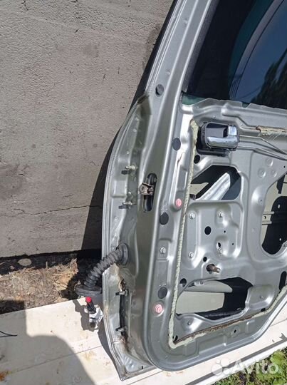 Двери задние Nissan Almera