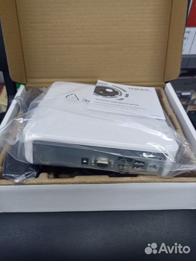 IP видеорегистратор HIWatch 4 канала