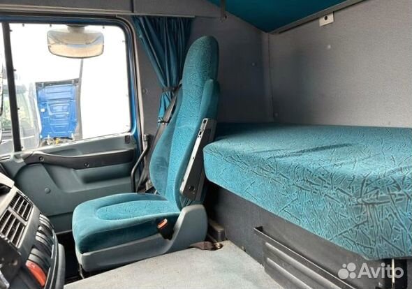 В разборке грузовик DAF,XF 95 2002-2005