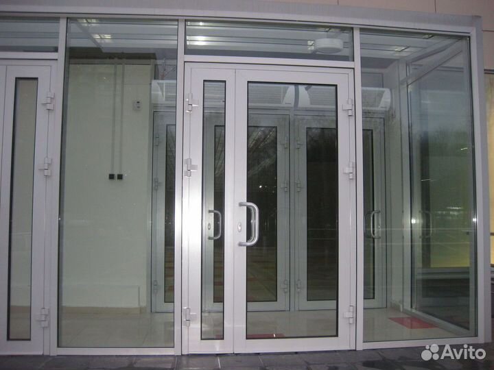 Дверь алюминиевая теплая